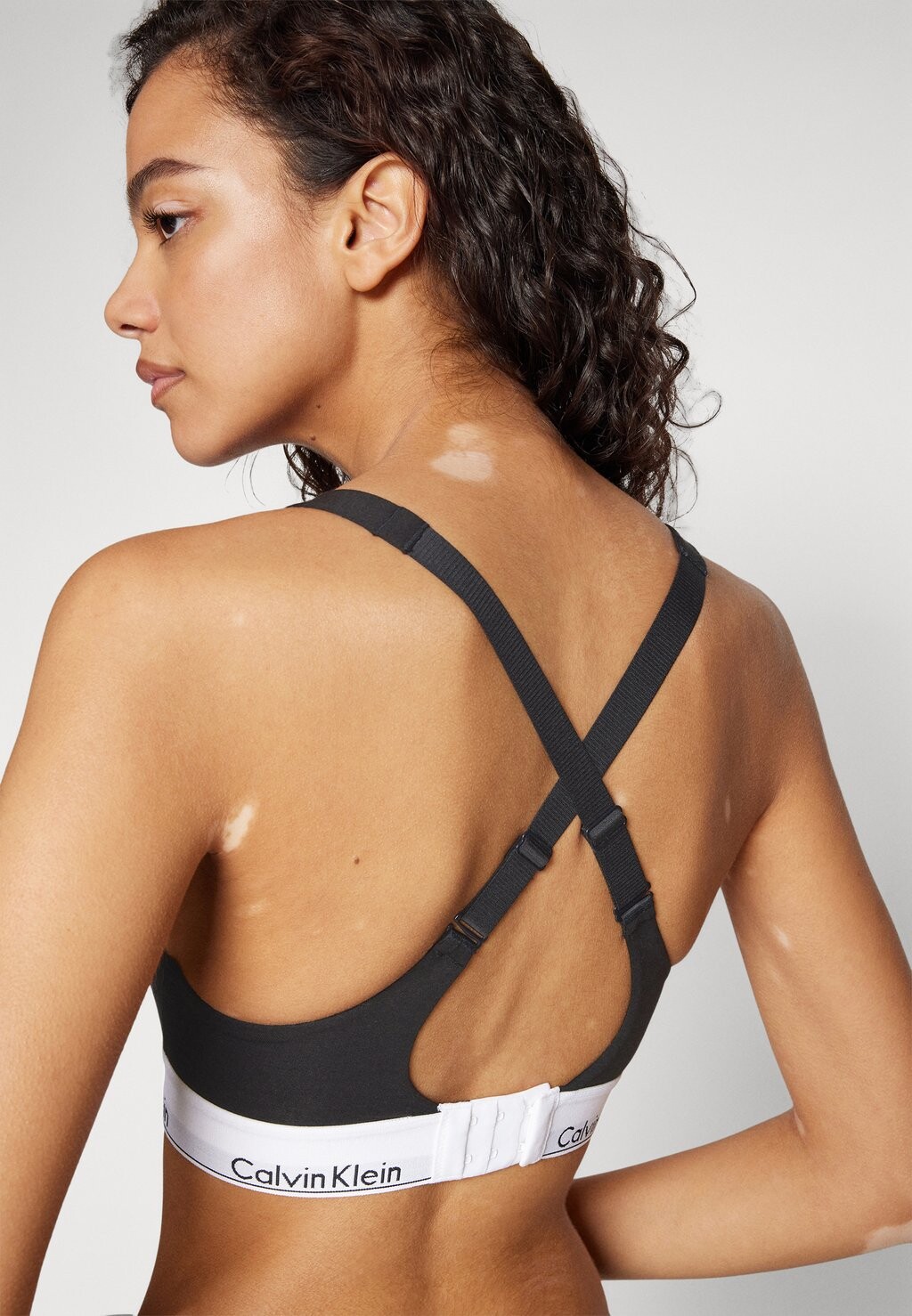 

Бюстгальтер для подтяжки груди MODERN BRALETTE Calvin Klein, черный