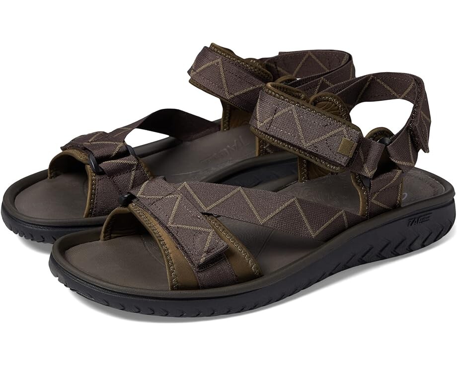 

Сандалии Clarks Wesley Trail, цвет Brown Combi