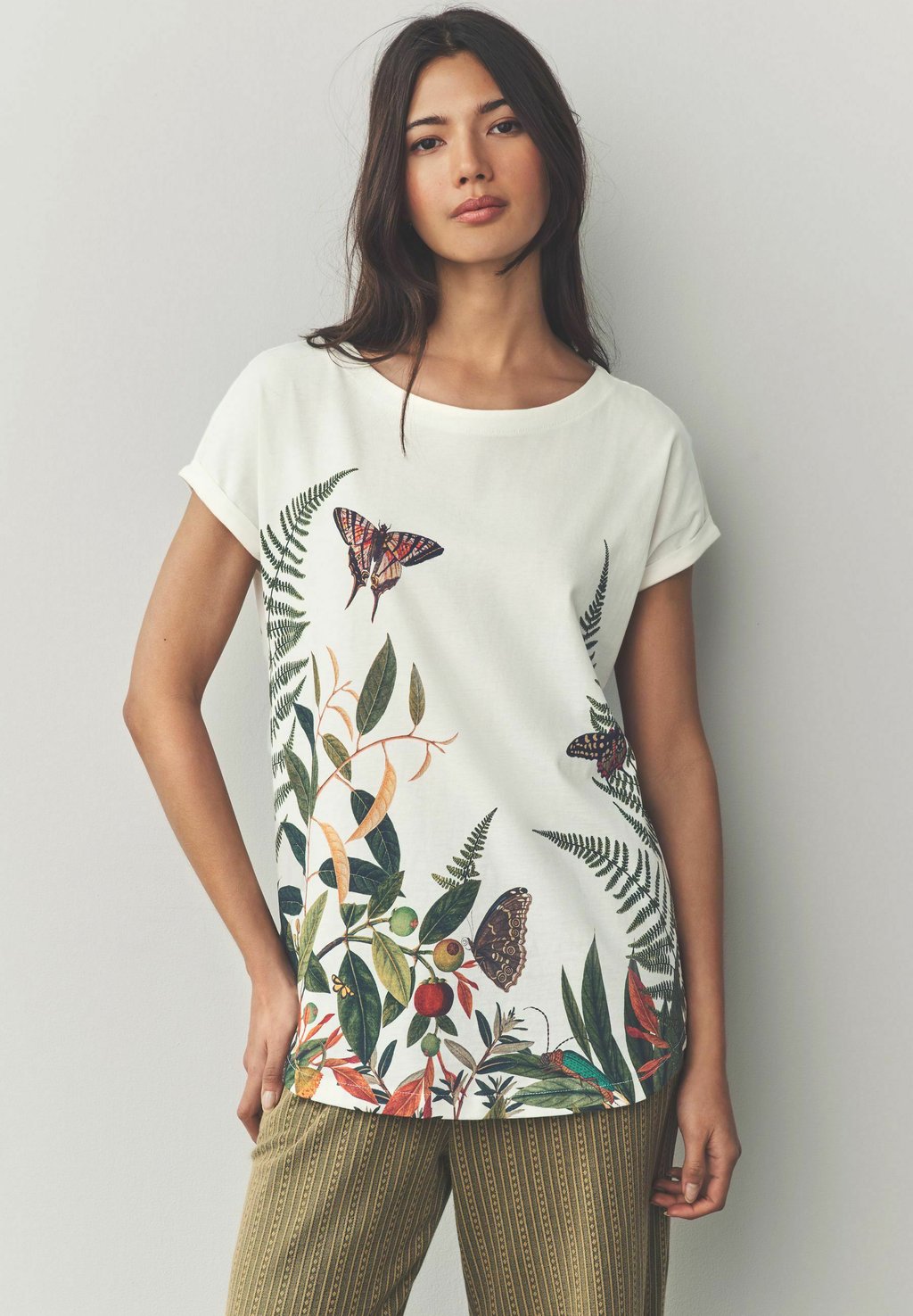 

Футболка с принтом ROUND NECK CAP SLEEVE - REGULAR FIT Next, бежевый