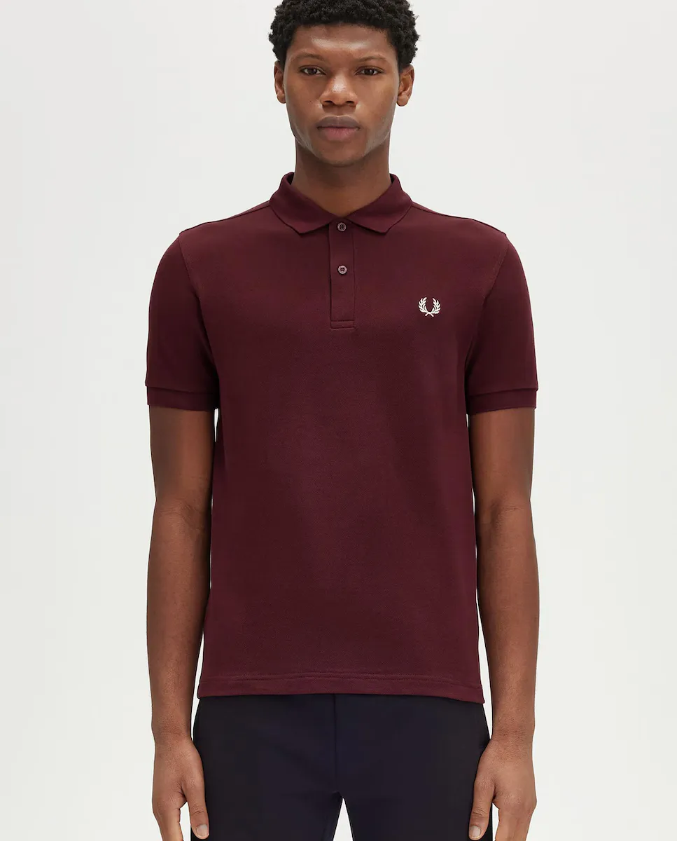 

Мужская поло с коротким рукавом и лавровым венком Fred Perry, гранатовый