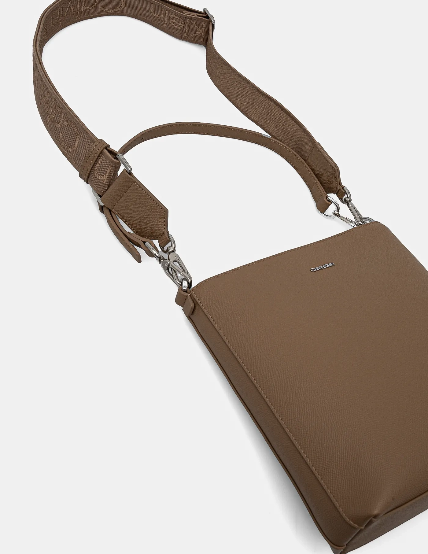 

Сумочка Calvin Klein, коричневый