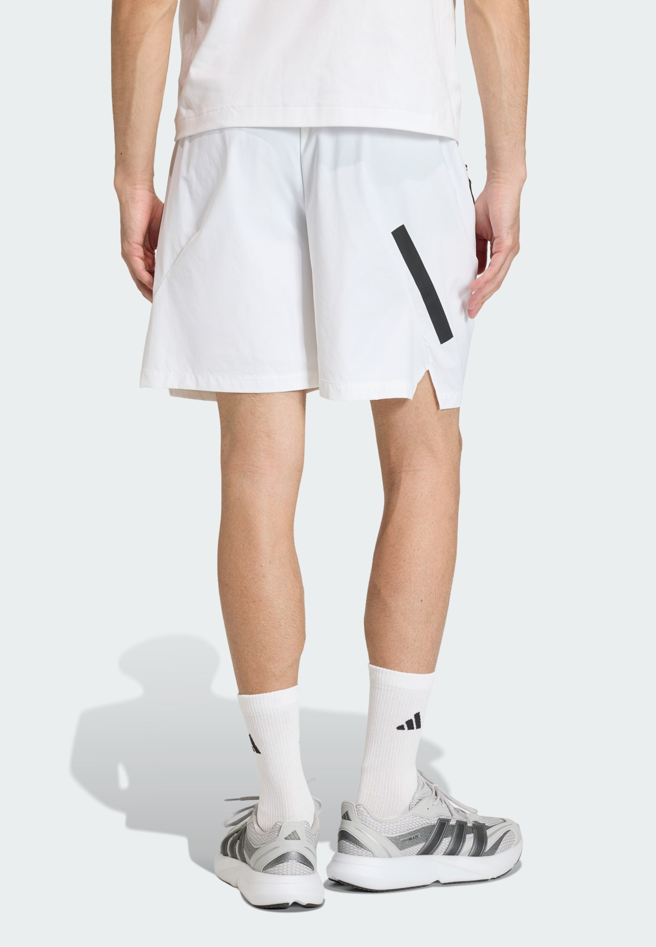 Adidas Sportswear Шорты для тренировок Regular 'Z.N.E.' в белом цвете — фото 3