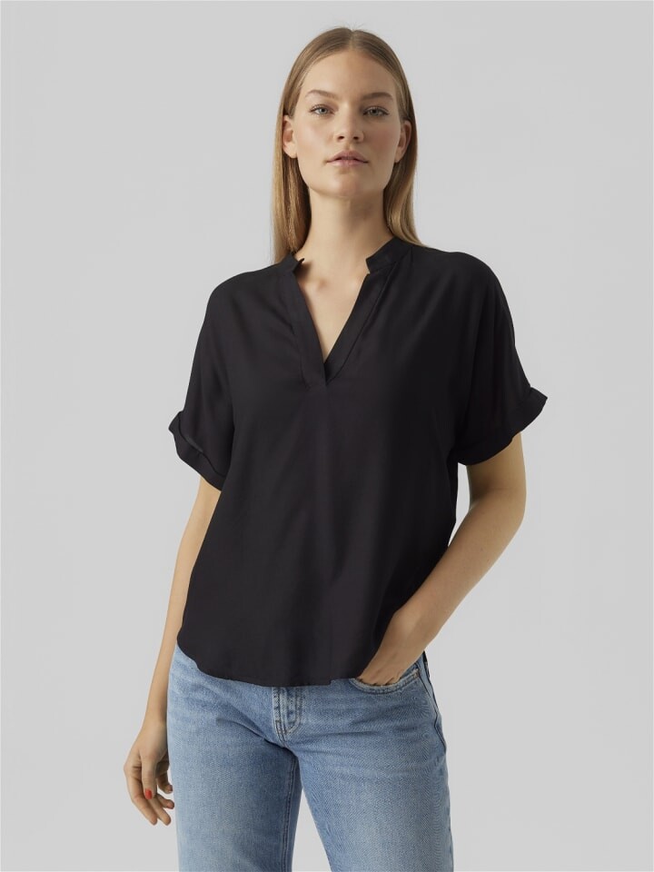 

Блуза Vero Moda Top Casual Splitneck Bluse, черный
