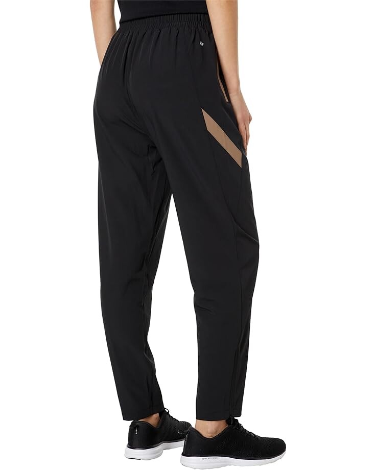 

Брюки THRIVE SOCIETE Trekking Joggers, цвет Black/Fawn
