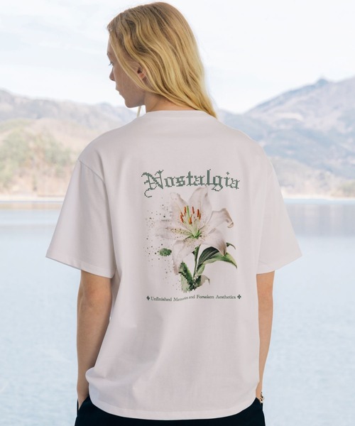 

Футболка с принтом на спине, ностальгический стиль, цветочная коллекция BLAYMORE, белый