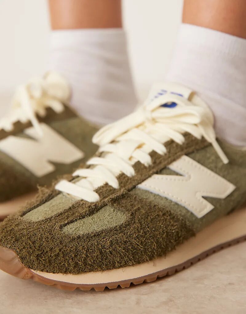 Кроссовки унисекс New Balance 471 с зелеными и белыми деталями — фото 4