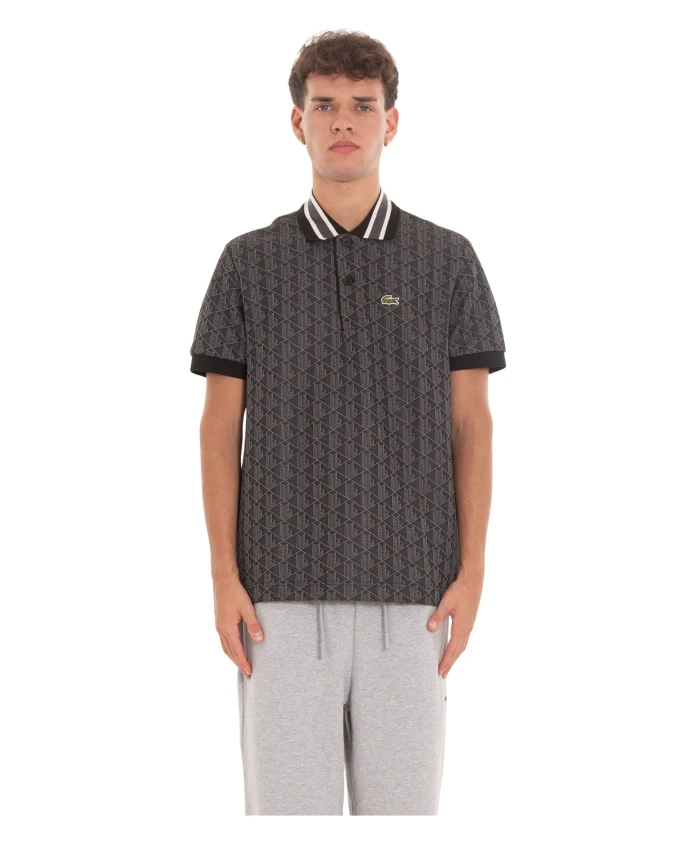 

Классическая рубашка поло с жаккардовой монограммой. Lacoste, черный