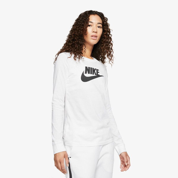 

Футболка с длинными рукавами спортивная. Nike, белый