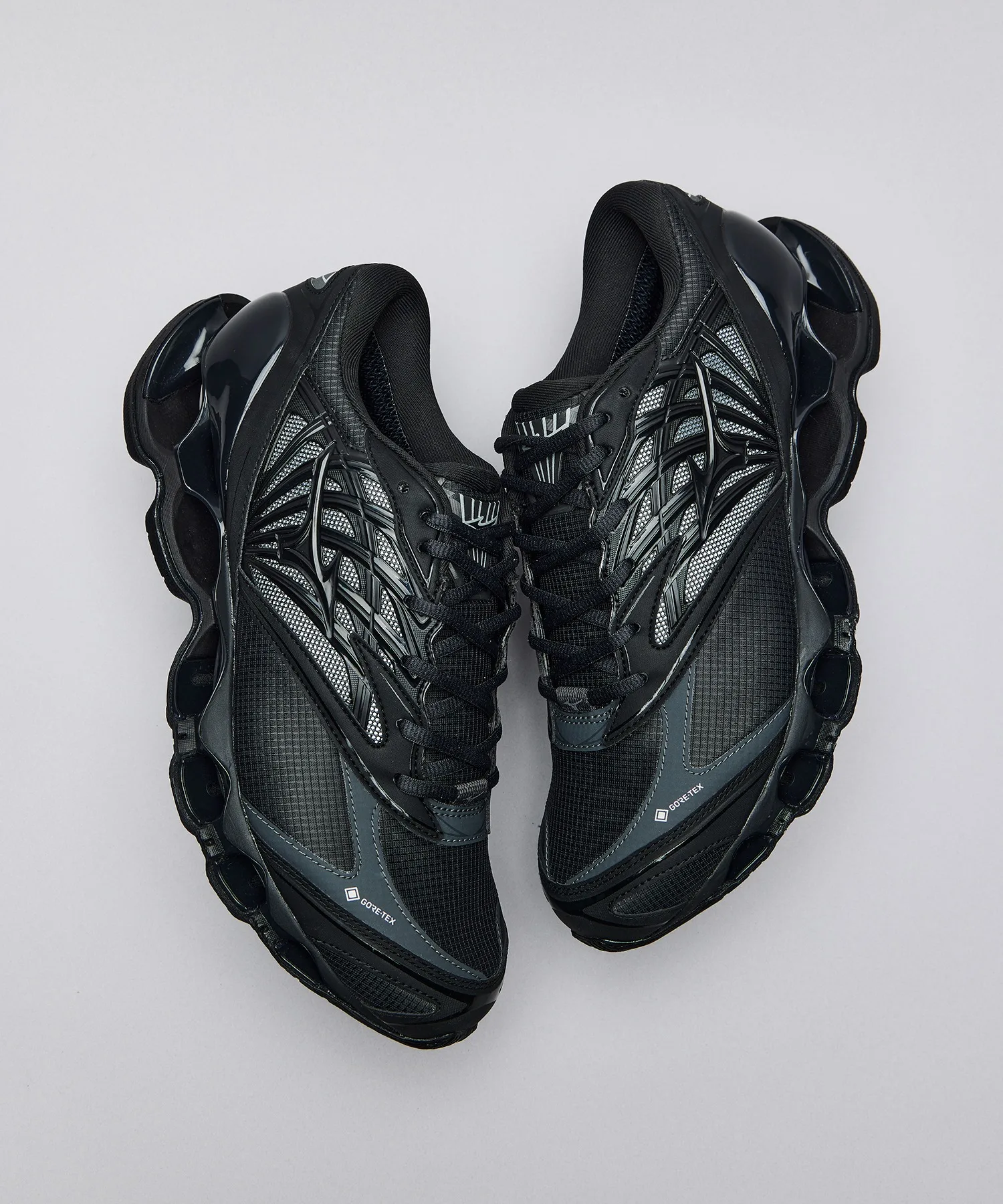 Мужские кроссовки с мембраной Mizuno WAVE PROPHECY LS GTX чёрные