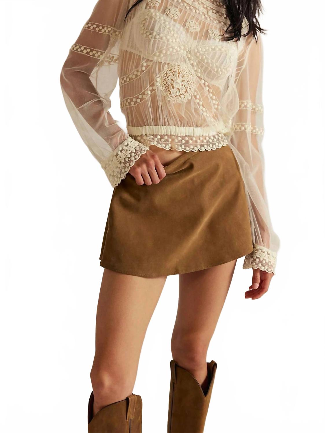 

Замшевая юбка-шорты Paradise Found в цвете «Карамельное кафе» Free People, caramel cafe