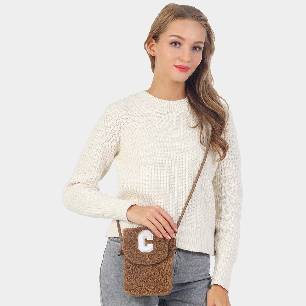 

Монограмма C Начальная Шерповая Кроссбей Сумка для телефона FASHNZFAB, коричневый