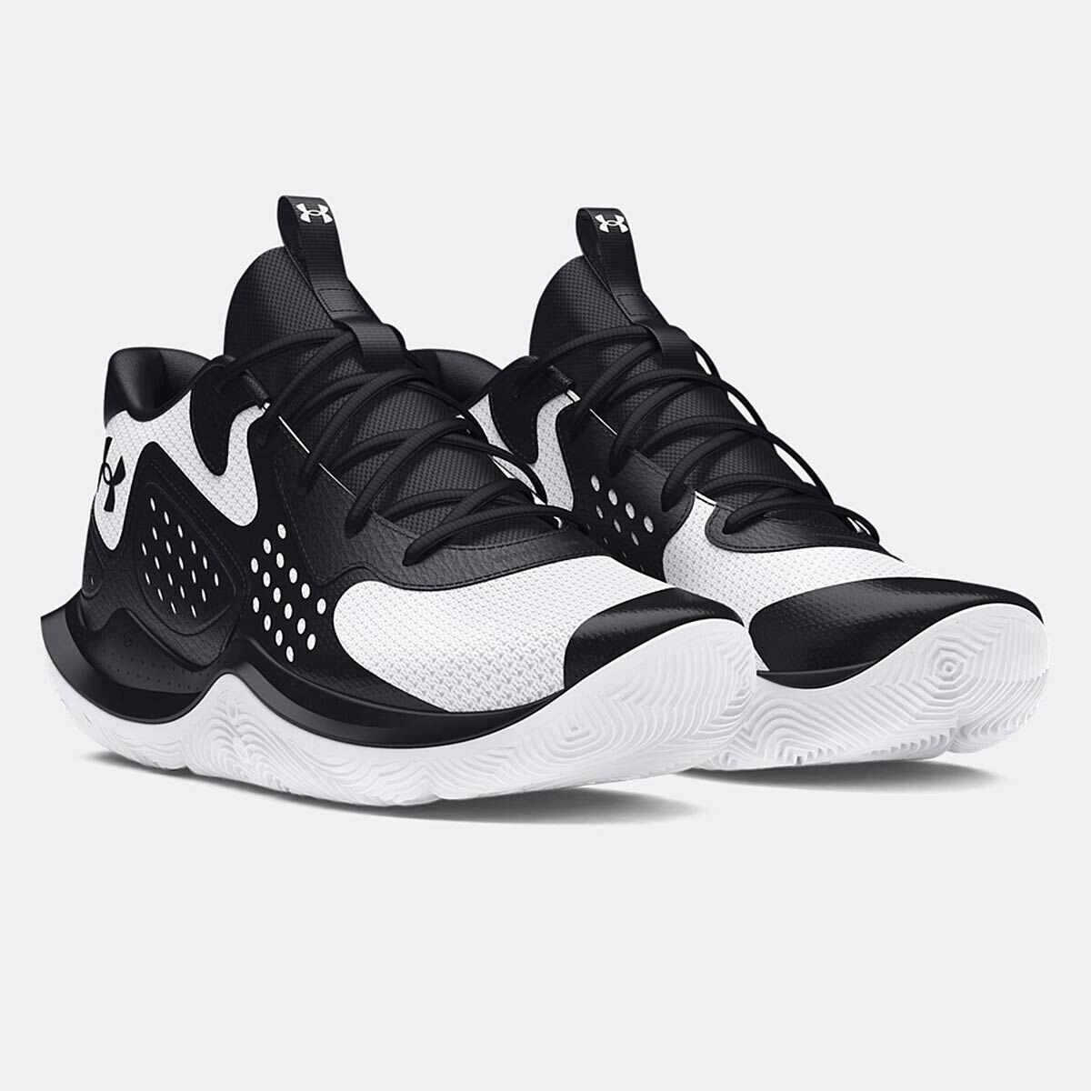 Under armour jet 23