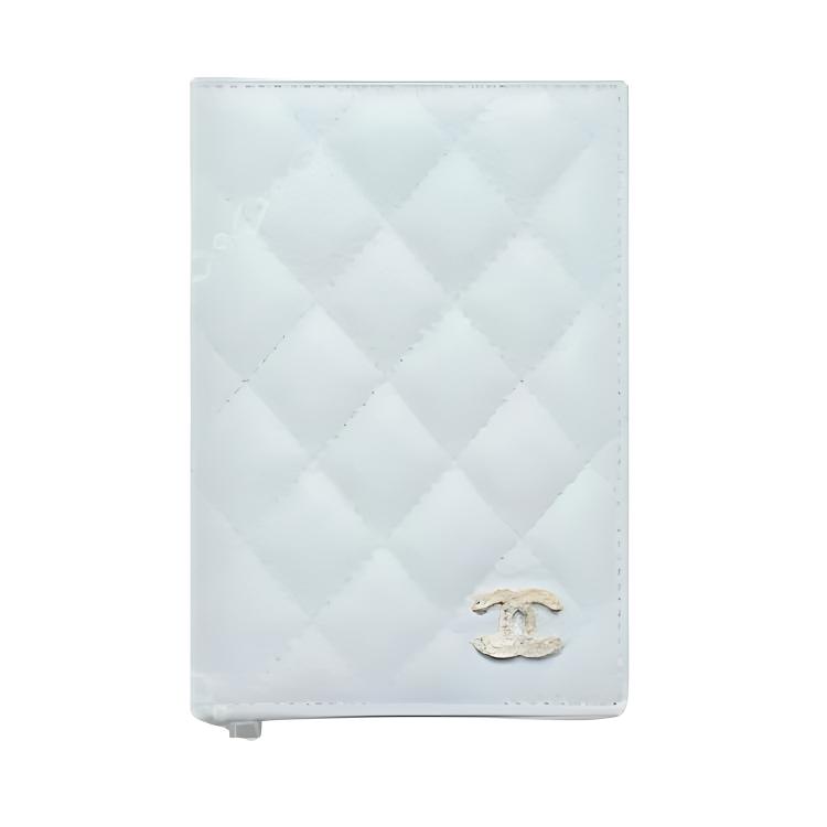 

CHANEL Женский бумажник из телячьей кожи светло-голубого цвета