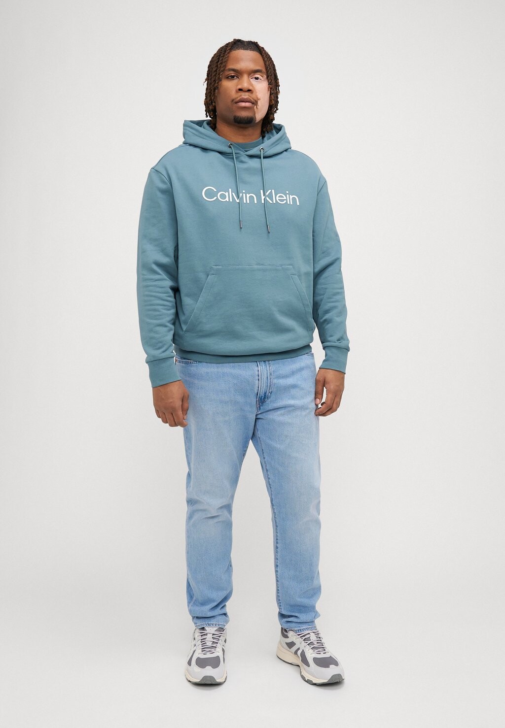 

Толстовка HERO LOGO COMFORT HOODIE Calvin Klein, синий