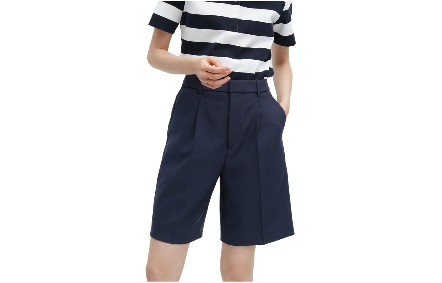 

Повседневные шорты женские темно-синие Uniqlo