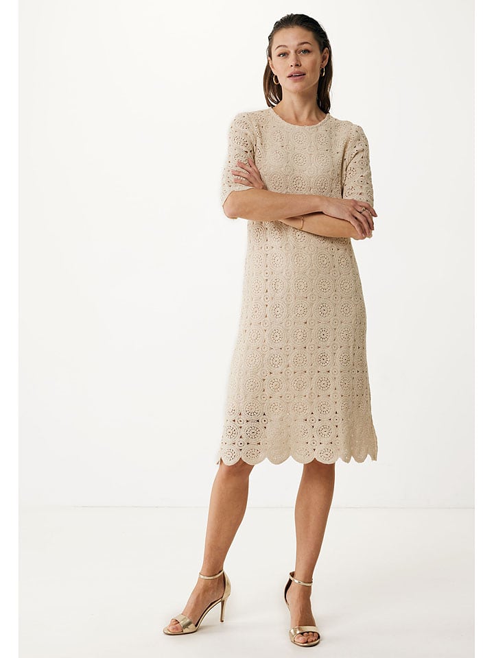 

Mexx Платье бежевого цвета