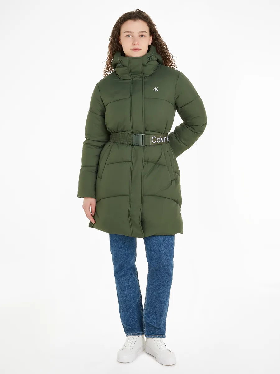 

Длинная куртка Calvin Klein Jeans "LOGO BELT LONG PUFFER", с капюшоном и поясным ремнем, хаки