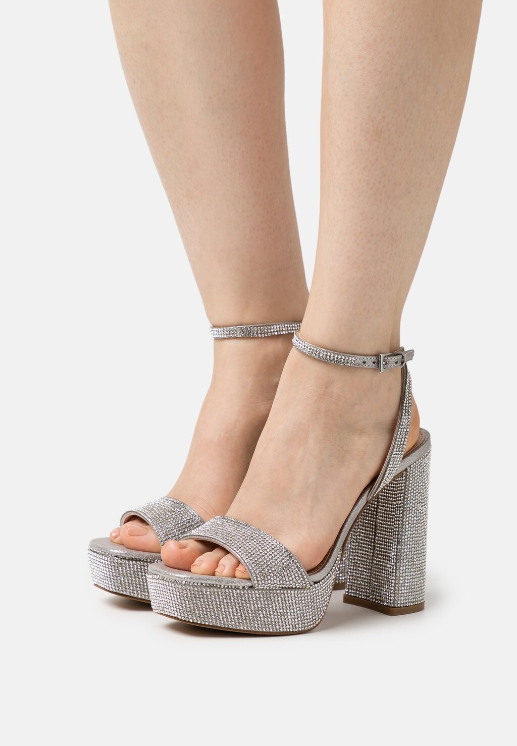 Босоножки на каблуке Steve Madden