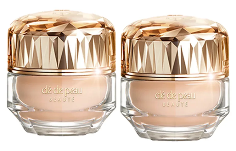 Clé De Peau Beauté Набор пробников тональный крем Crystal Like Radiance CC Natural Long Lasting Matte Finish Clear Adherent 3 мл/3 мл*2, #O10 3ml — фото 3