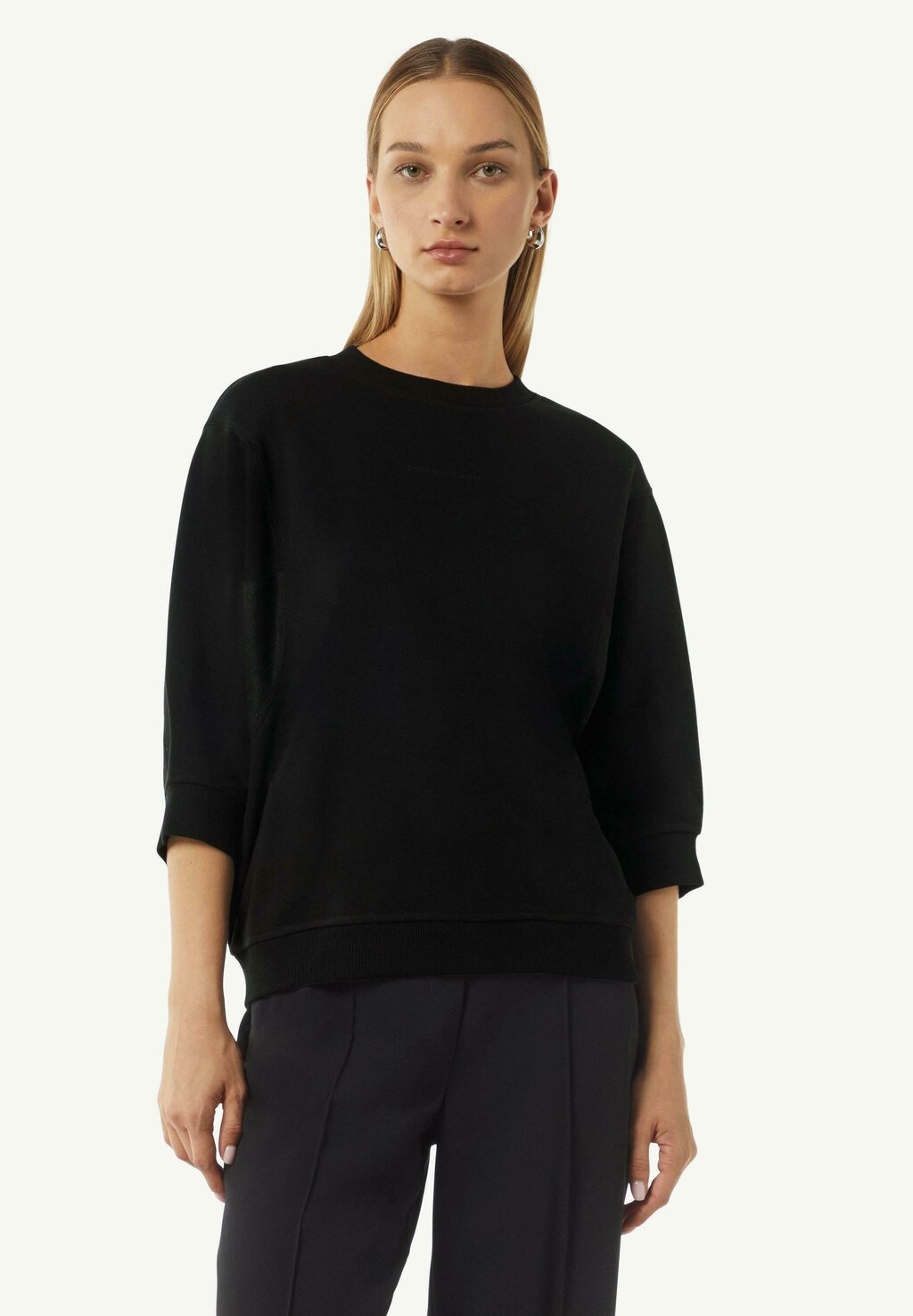 

Толстовка MIT GLITZERNDEN EINSÄTZEN comma casual identity, черный