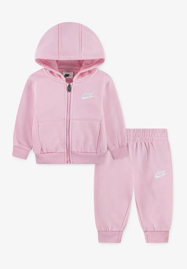Клубный спортивный костюм Nike Sportswear, Medium Soft Pink
