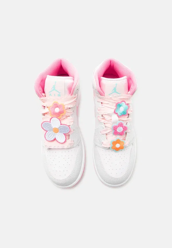 Кроссовки высокие Jordan Air 1 Mid SE, серый/розовый/светло-голубой/белый