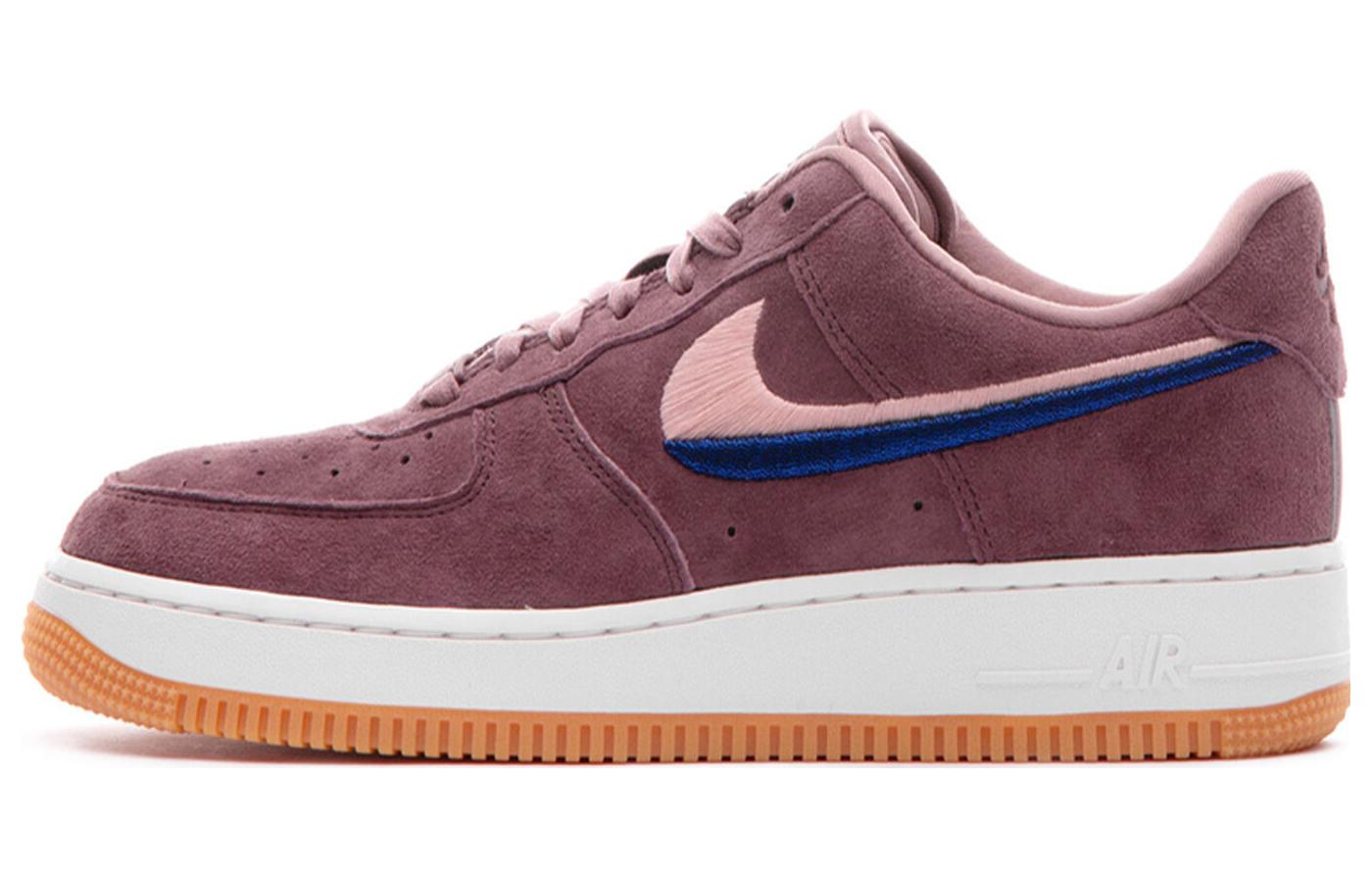 

Кроссовки для скейтбординга Air Force 1 женские с низким верхом цвета фуксии Nike