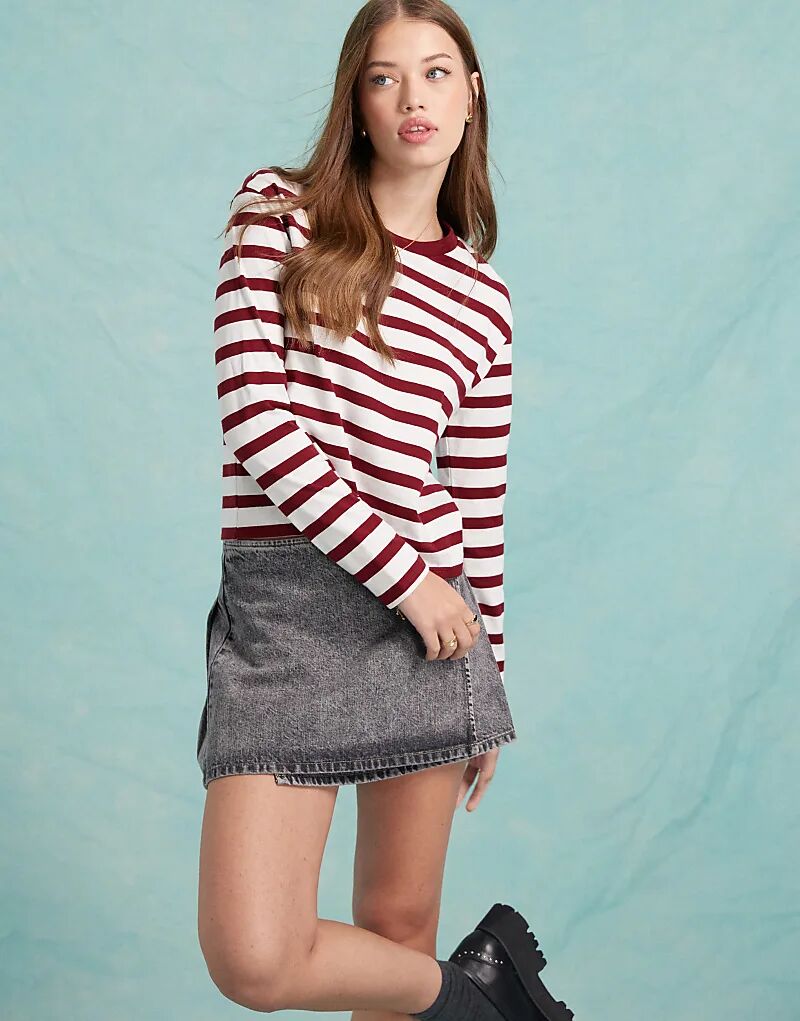 

Футболка с длинным рукавом в бордовую полоску Miss Selfridge