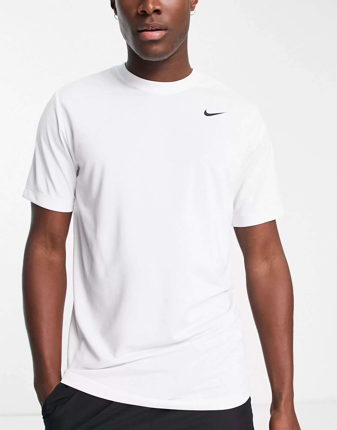 

Белая футболка Nike Dri-Fit