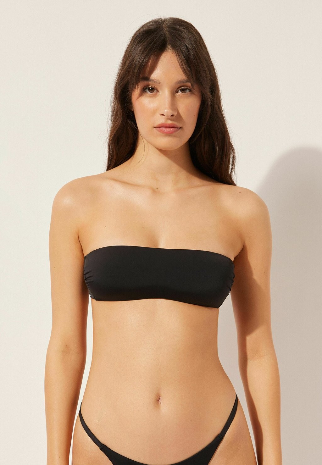 

Верх бикини INDONESIA Calzedonia, черный