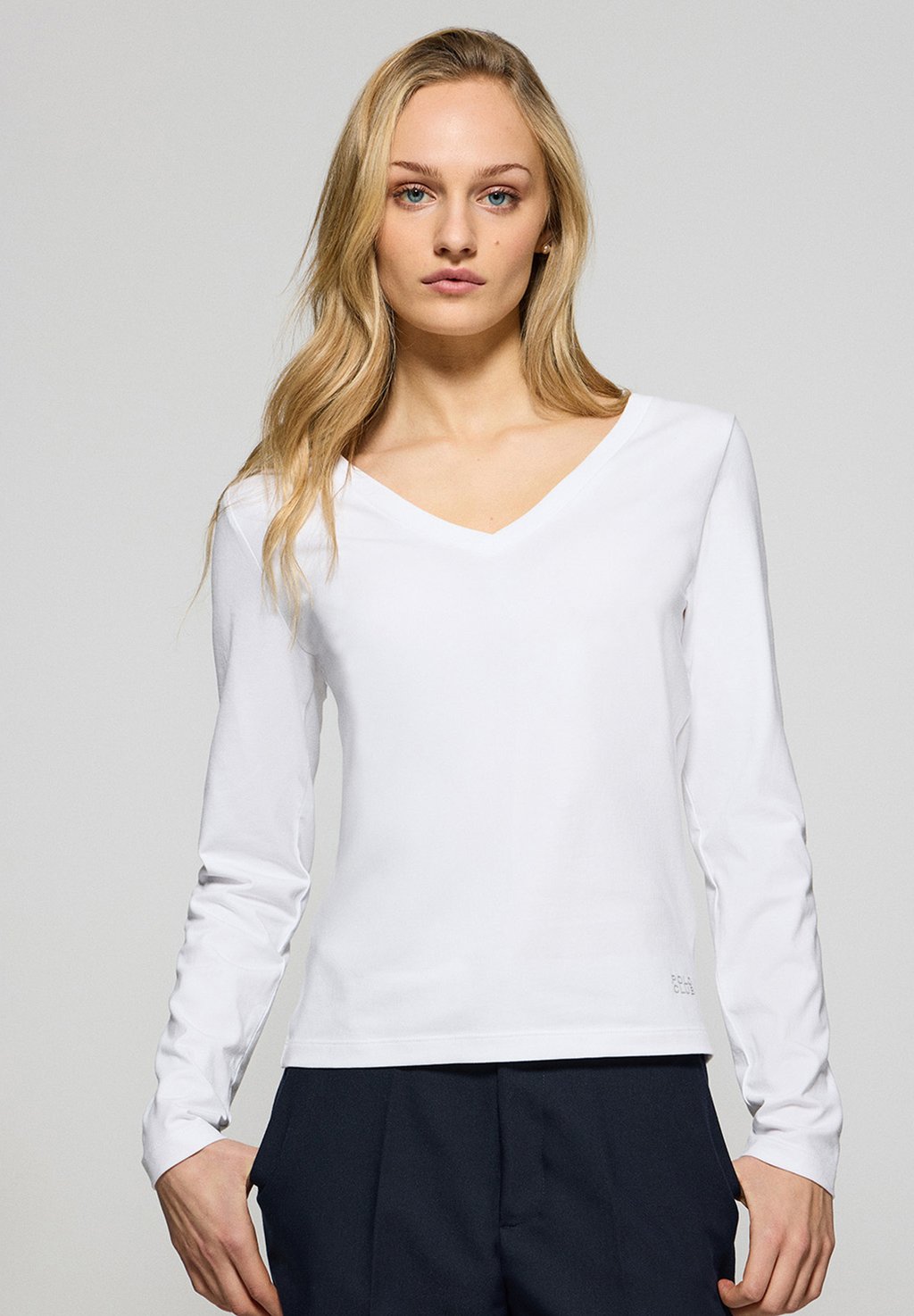 

Топ с длинными рукавами SINGLE V NECK BLOCK TRACY Polo Club, белый