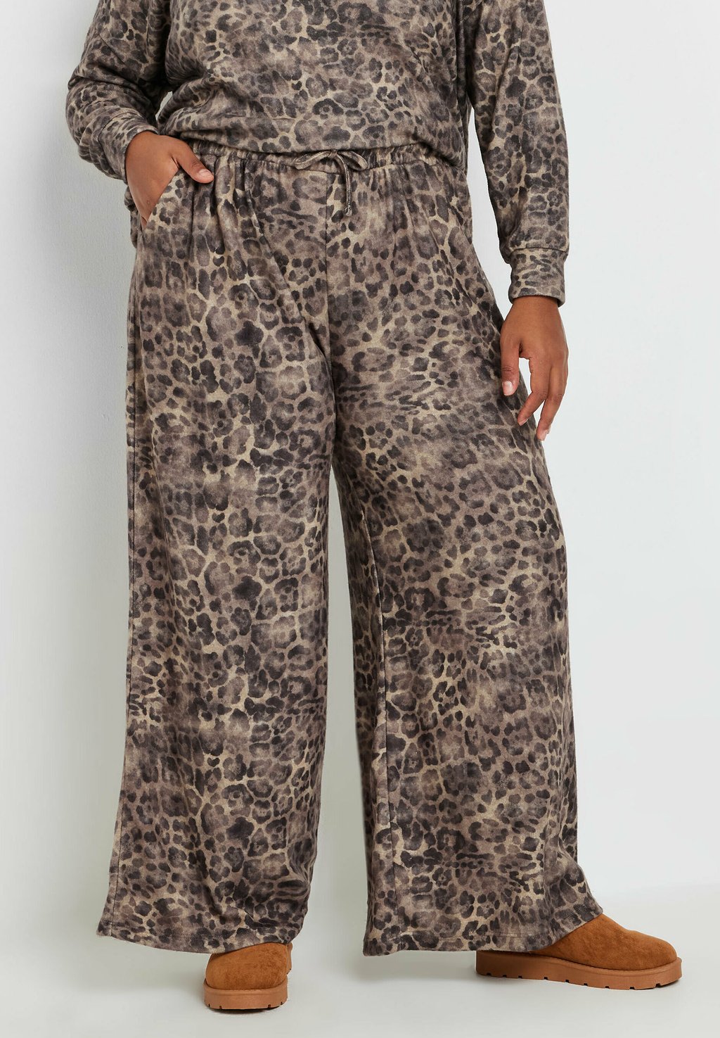 

Брюки Yours Clothing, коричневый