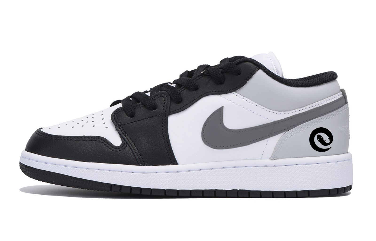 

Jordan Мужские баскетбольные кроссовки Air 1 Puppy Fragment Snake Year с низким верхом, износостойкие, черные