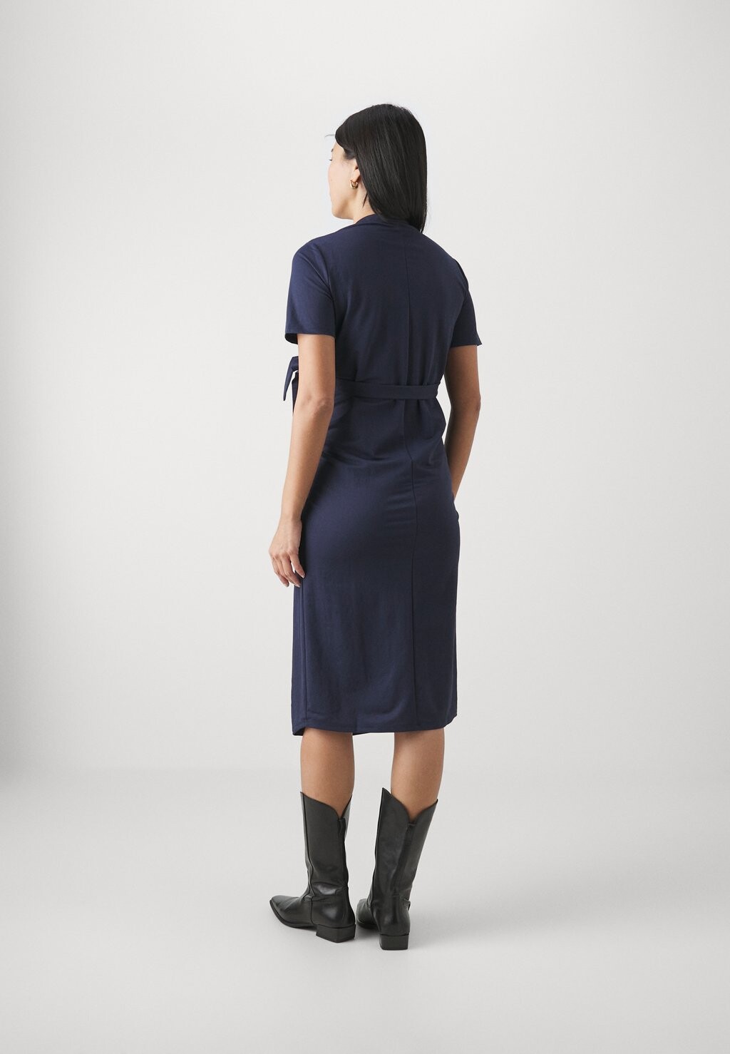 

Платье-футляр Vero Moda, темно-синий блейзер Vmmjenny Calf Dress