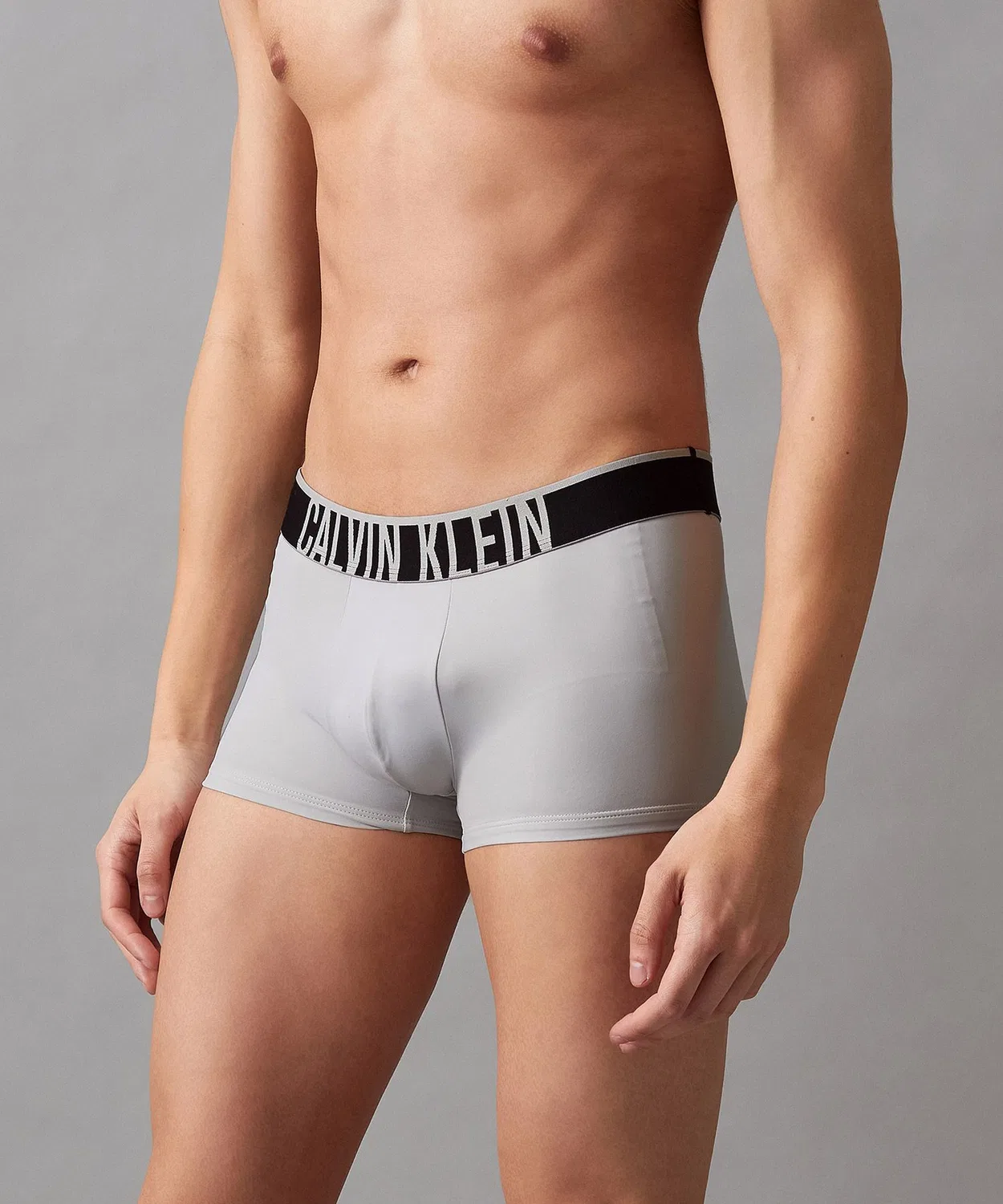 Трусы Calvin Klein Intense Power низкой посадки, серые