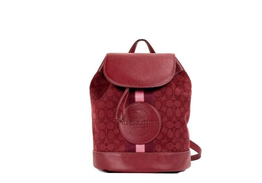 

Рюкзак Dempsey Red Apple Signature из жаккардовой ткани с нашивкой-логотипом Coach