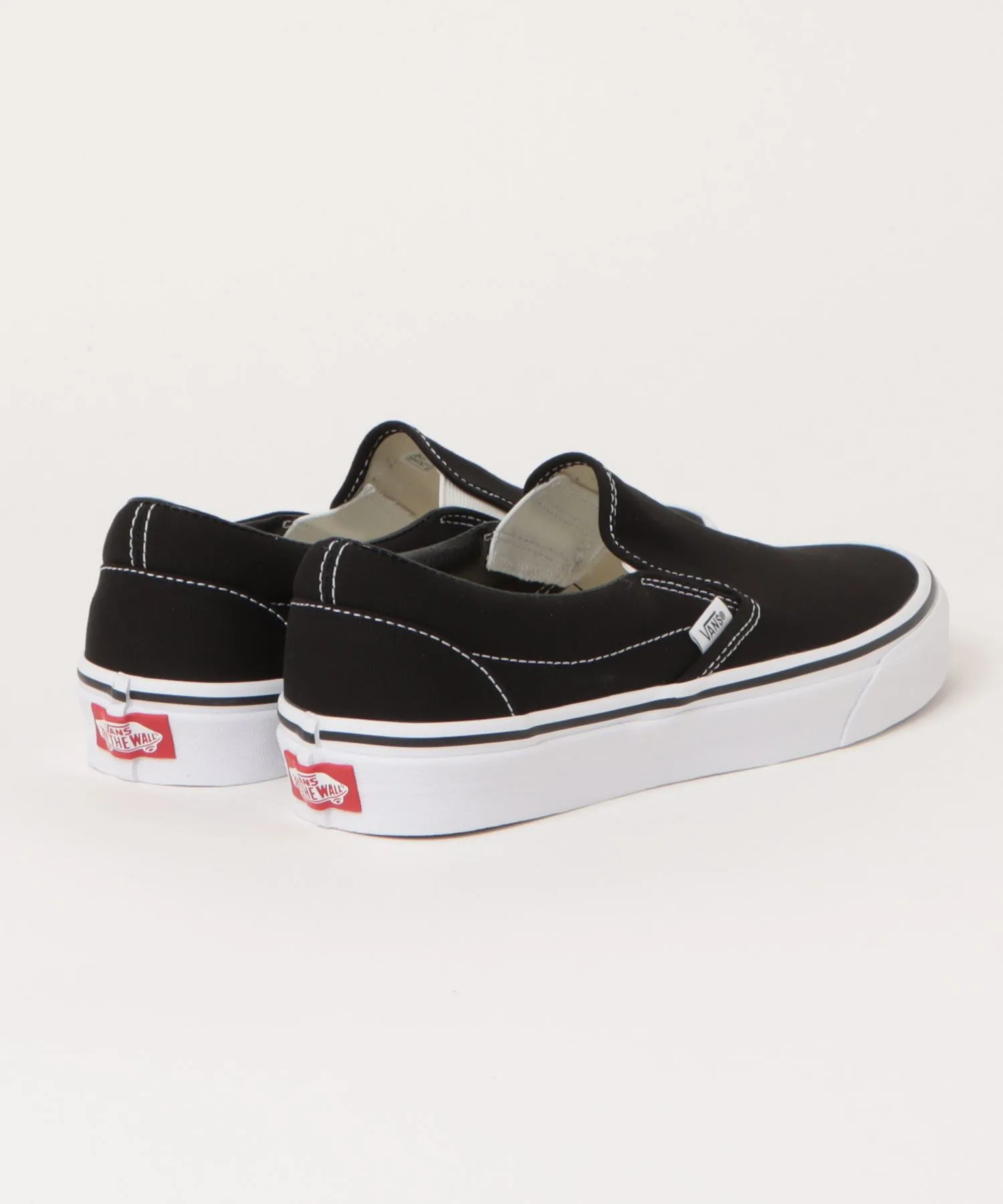 Мужские кроссовки без шнуровки Classic Slip-On VANS черные — фото 2
