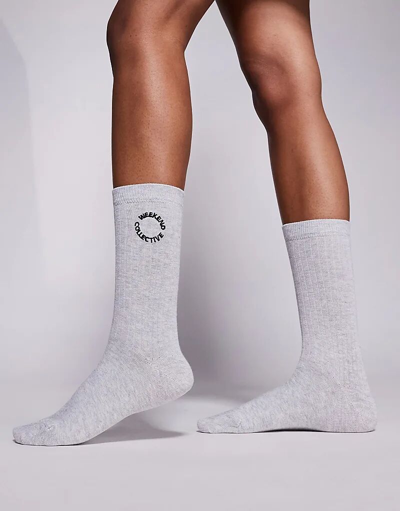 

Носки Weekend Collective серого цвета Asos Weekend Collective