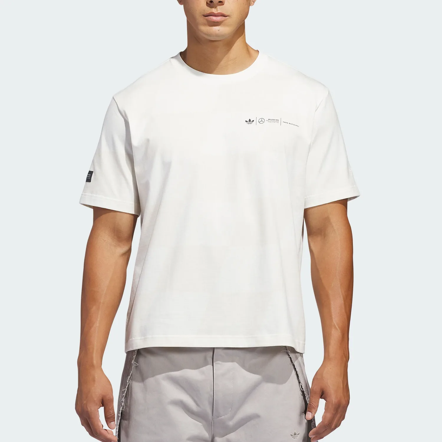 Футболка с логотипом Bad Bunny и Mercedes-AMG Petronas Formula One Adidas Originals, Bright White/Gray — фото 4