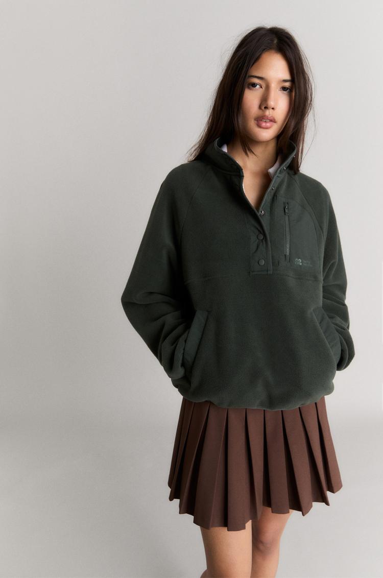 

Флисовый свитер с кнопками Pull And Bear, зеленый