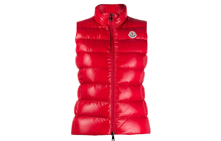 

Жилет женский красный Moncler