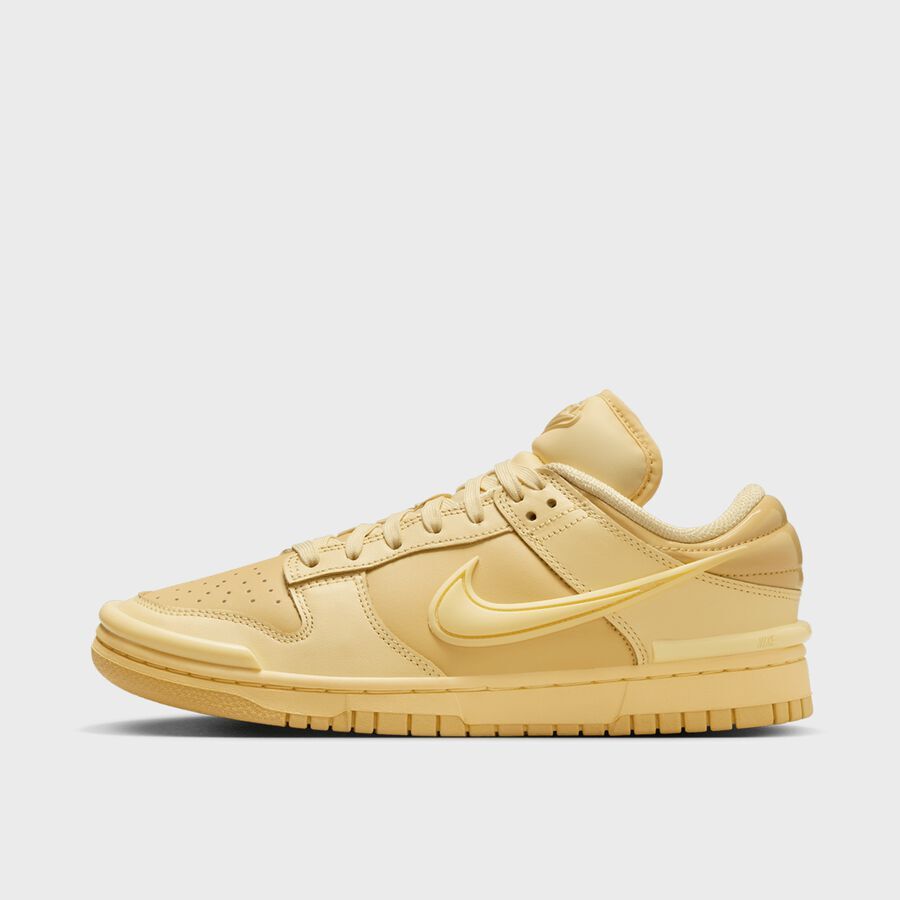 

Кроссовки WMNS Dunk Low Twist NIKE, цвет saturn gold/softy yellow/saturn gold