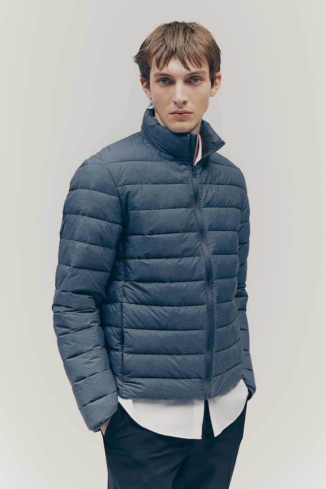 

Легкая куртка-пуховик облегающего кроя H&M, серый