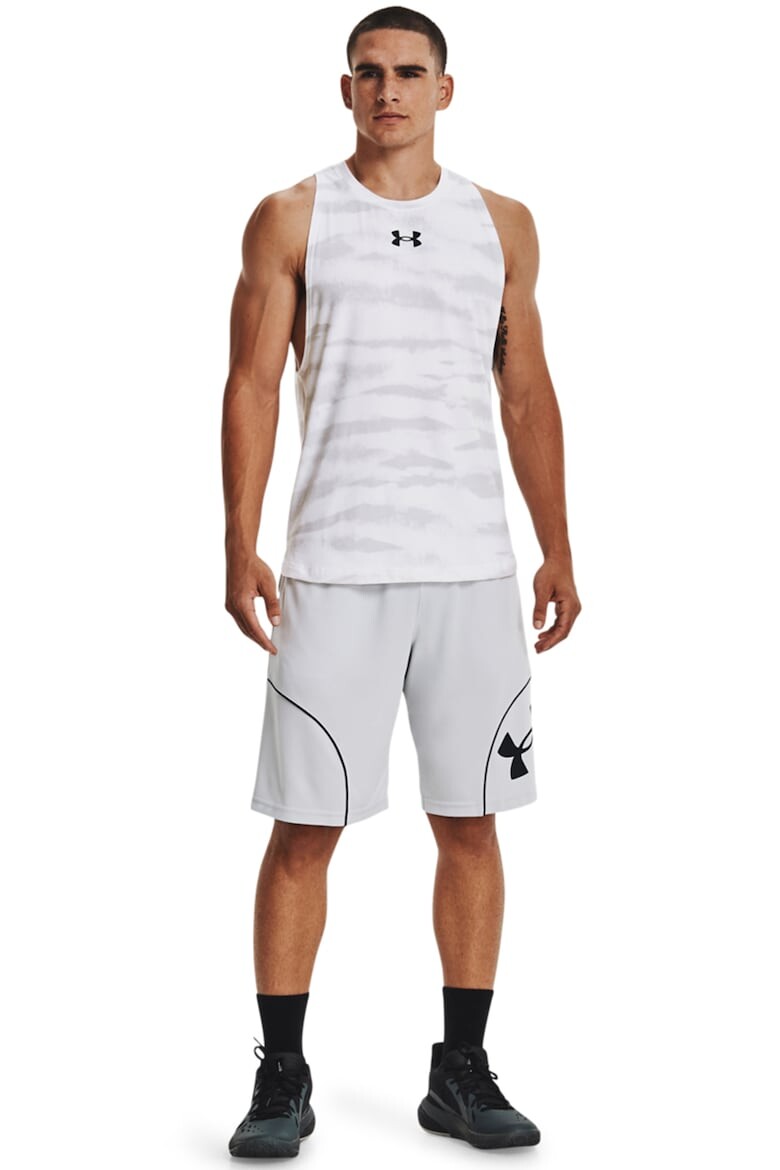 

Баскетбольные шорты по периметру 11 дюймов Under Armour, серый