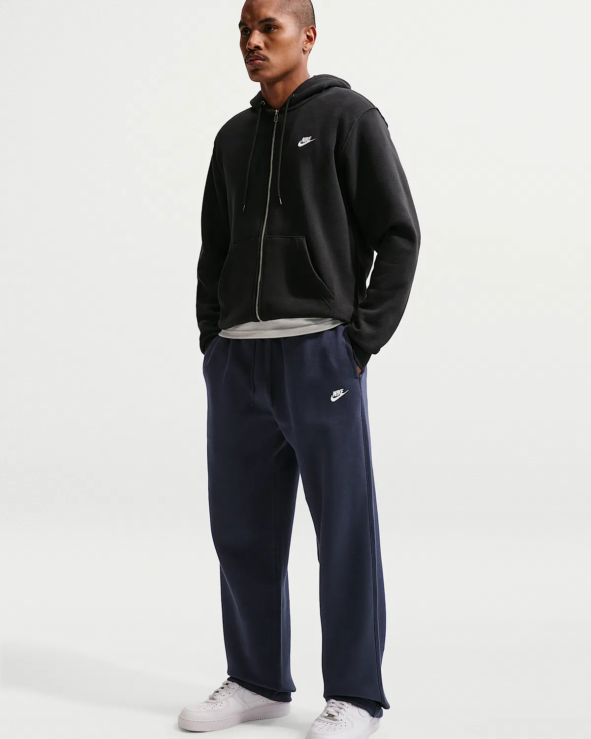 Мужские флисовые штаны Nike Sportswear Club, Obsidian/Obsidian/White — фото 4