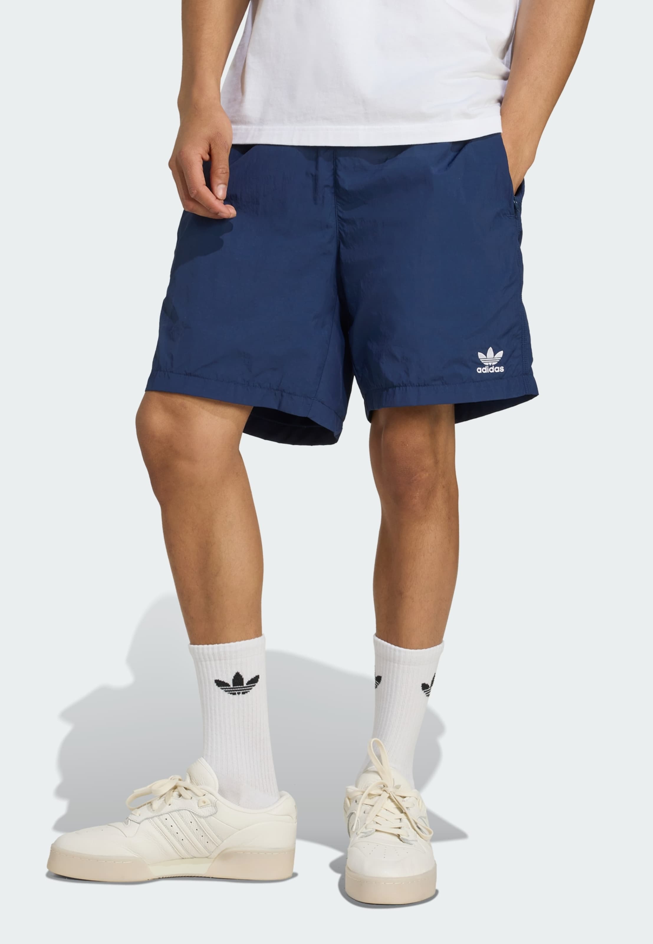 

Adidas Originals Широкие шорты 'Trefoil Essentials' в цвете Navy