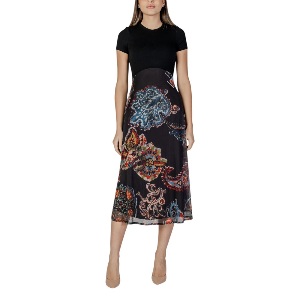 

Черное вискозное платье Desigual