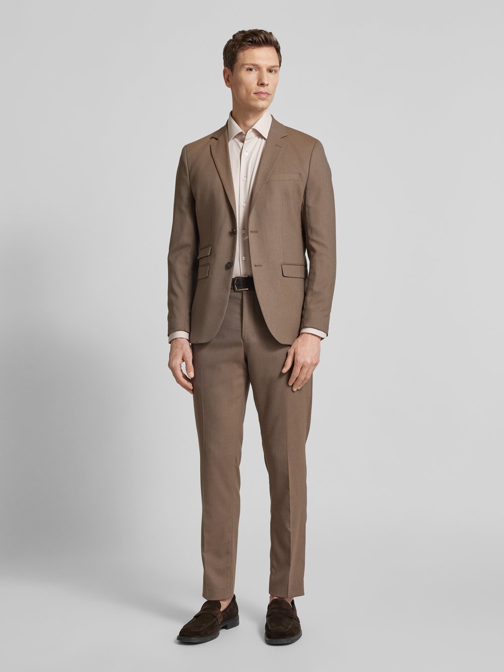 

Рубашка делового кроя Modern Fit с воротником Kent OLYMP, песочный