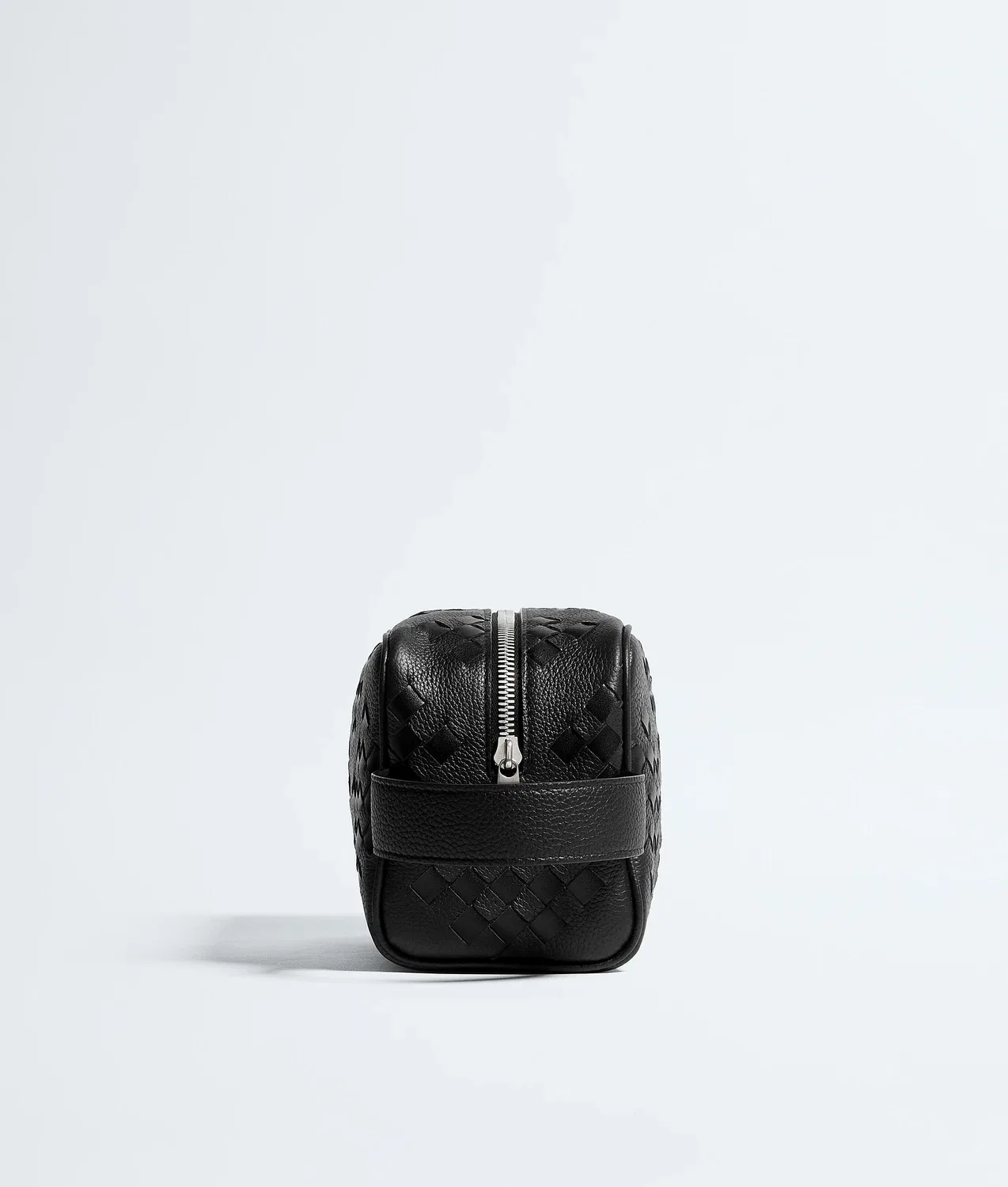 Плетеный дорожный футляр Bottega Veneta, черный — фото 4