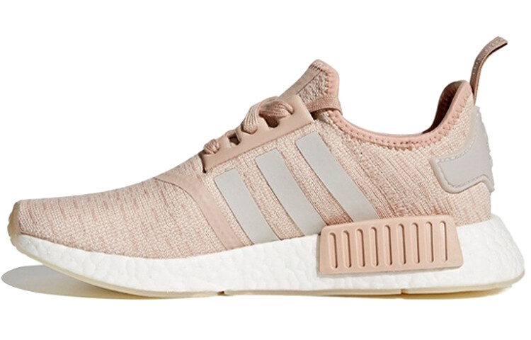 

Женская обувь Adidas Originals NMD_R1 Lifestyle